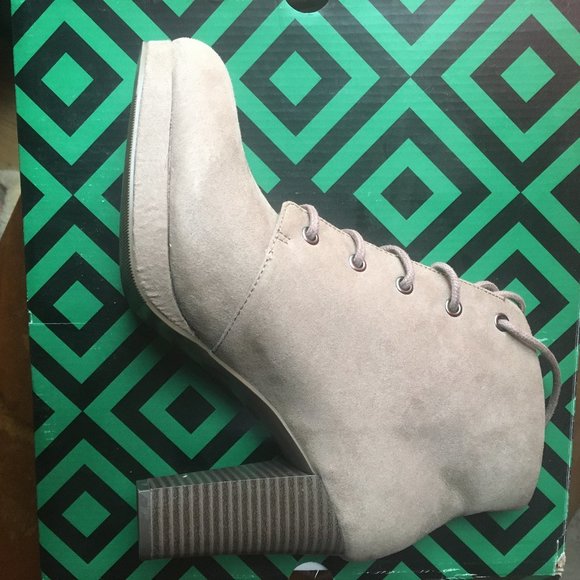 ana new approach booties - Picture 2 of 3